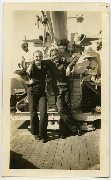 navy men together 2501