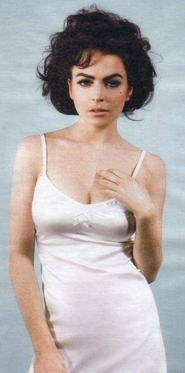 linsday as elizabeth