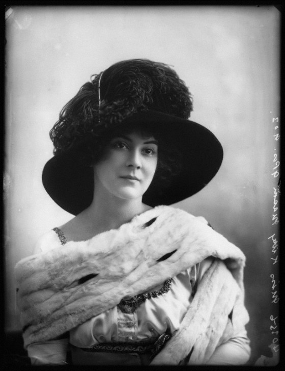 NPG x101691; Kitty Mason by Bassano