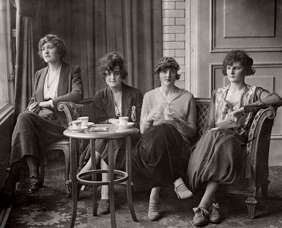 tea at the savoy 1924