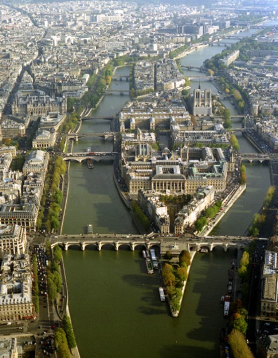 vue aérienne de l'île de la Cité