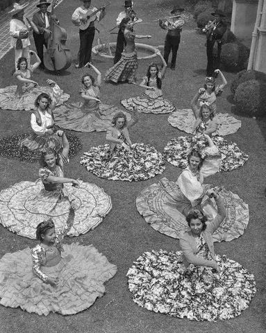 Dancers Rehearsing for Mission Fiesta