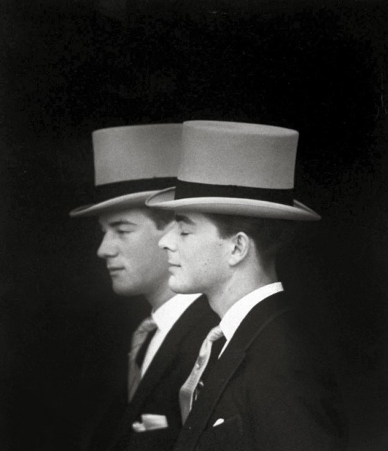 men together 2344412