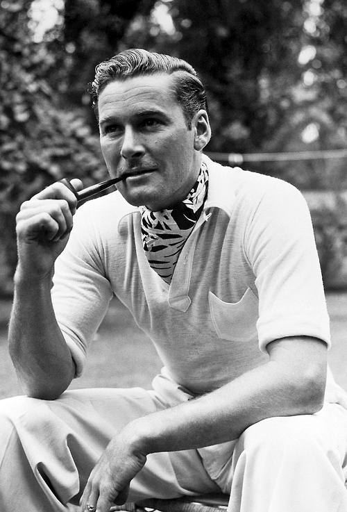 errol flynn pipe