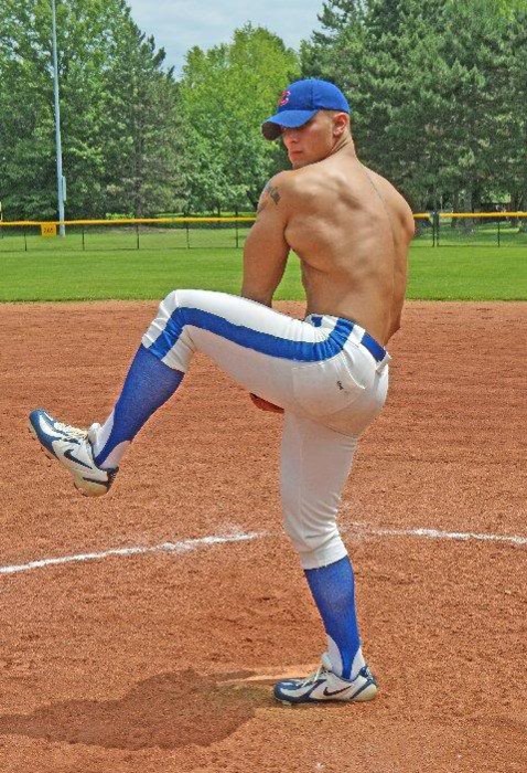 baseball shirtless 3