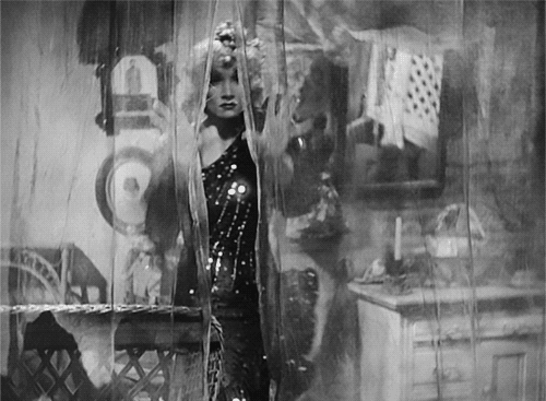 marlene making an entrance GIF001