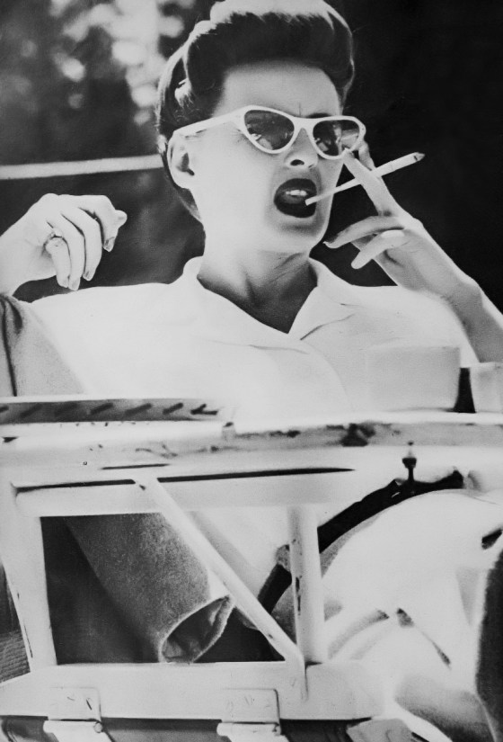 bette on set of now voyager 42