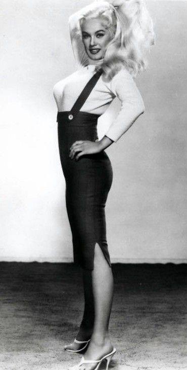 mamie van doren 23