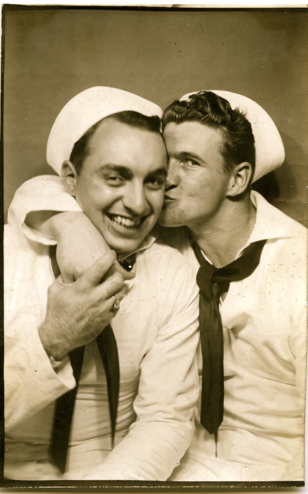 SAILORS TOGETHER 23502