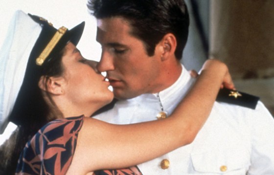 an_officer_and_a_gentleman_001