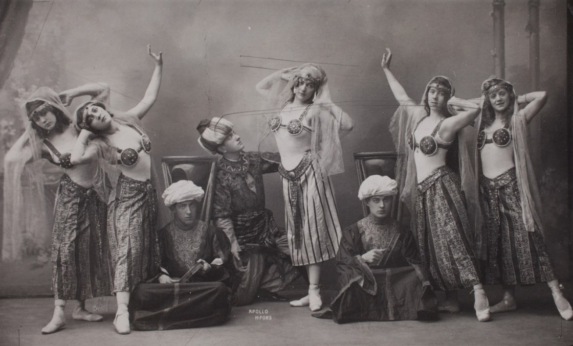 Trouper Theatre Troupes | MATTHEW'S ISLAND