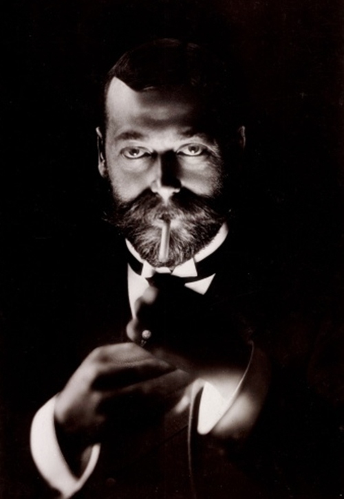 george v lighting up