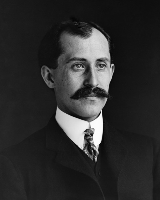 Orville_Wright_1905