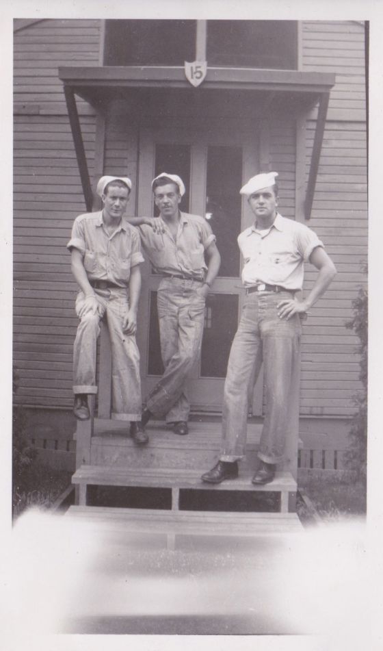 SAILORS TOGETHER 2401