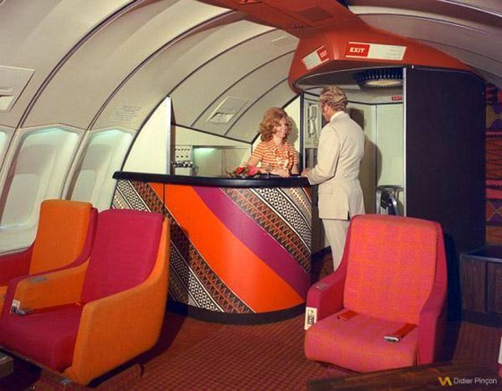 airplane swingin 747 503