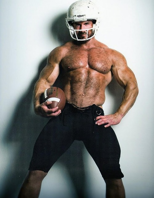 football shirtless 1219