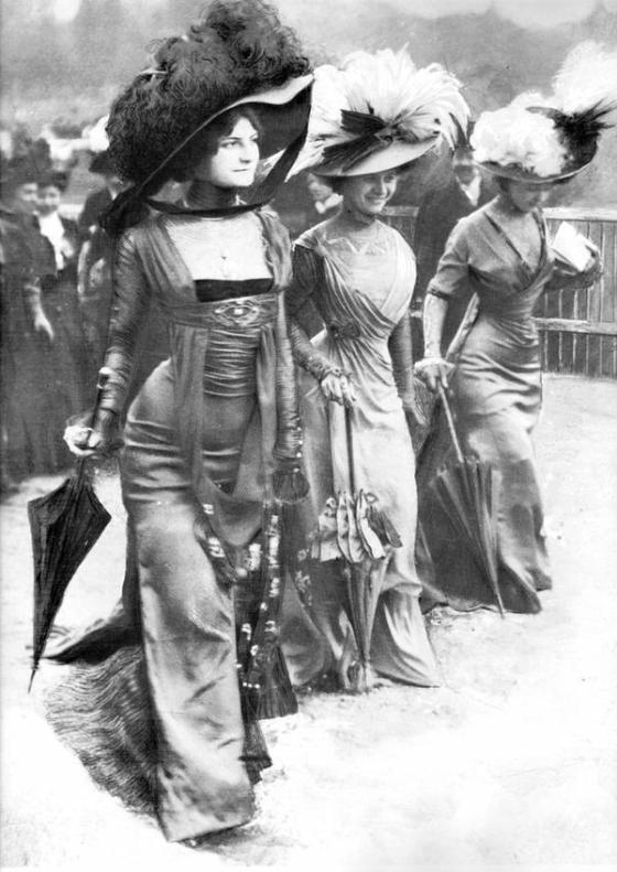 HATS BIG 1910