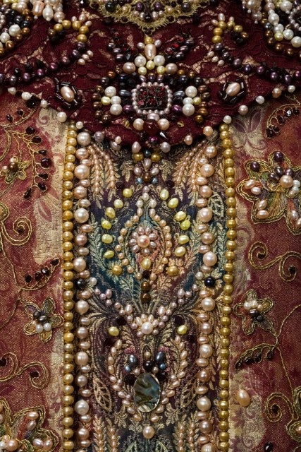 russian royal clothing detail