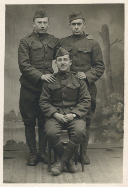 soldiers together 2323