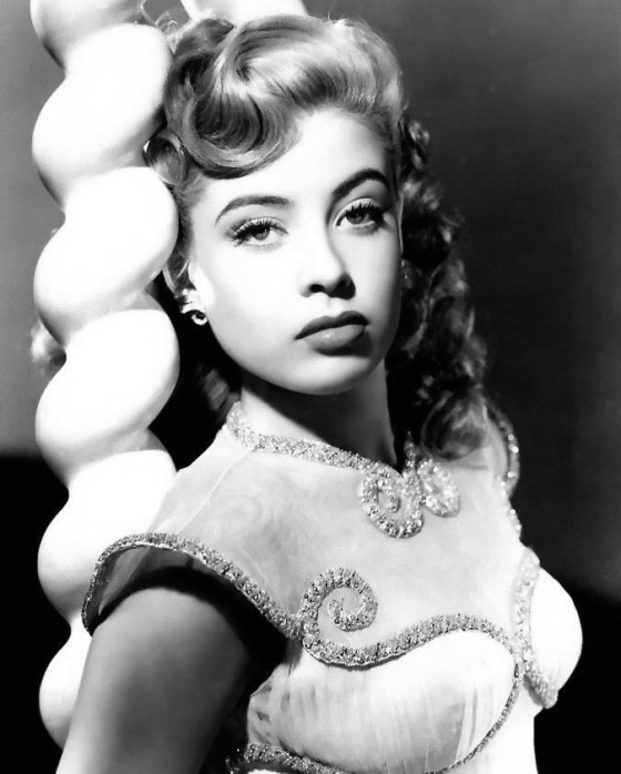 GLORIA DEHAVEN
