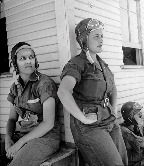 WWII woman pilots US