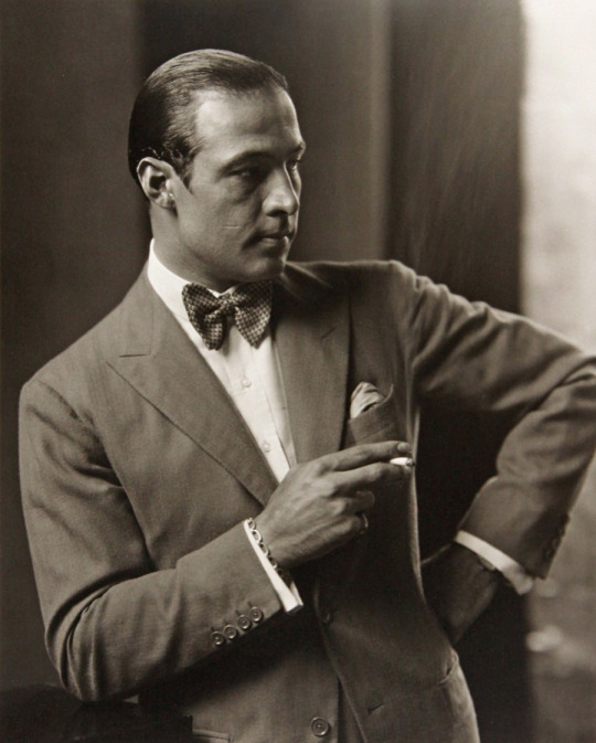 rudolf valentino 1