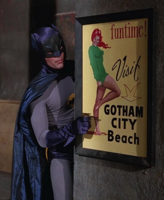 BATMAN GOTHAM BEACH
