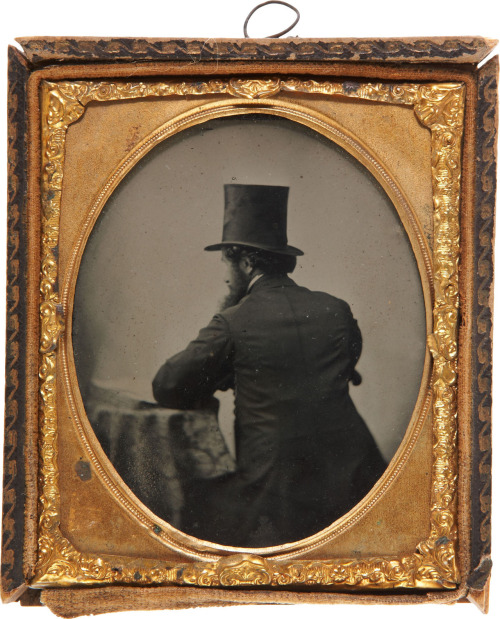 beard and tophat rear view