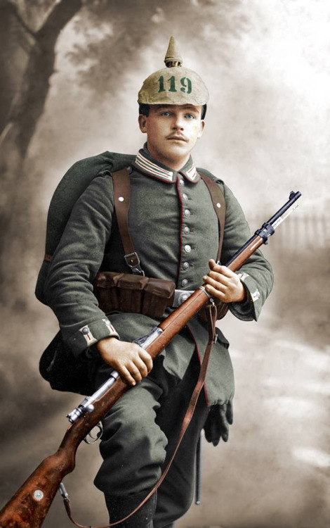 german soldier 242