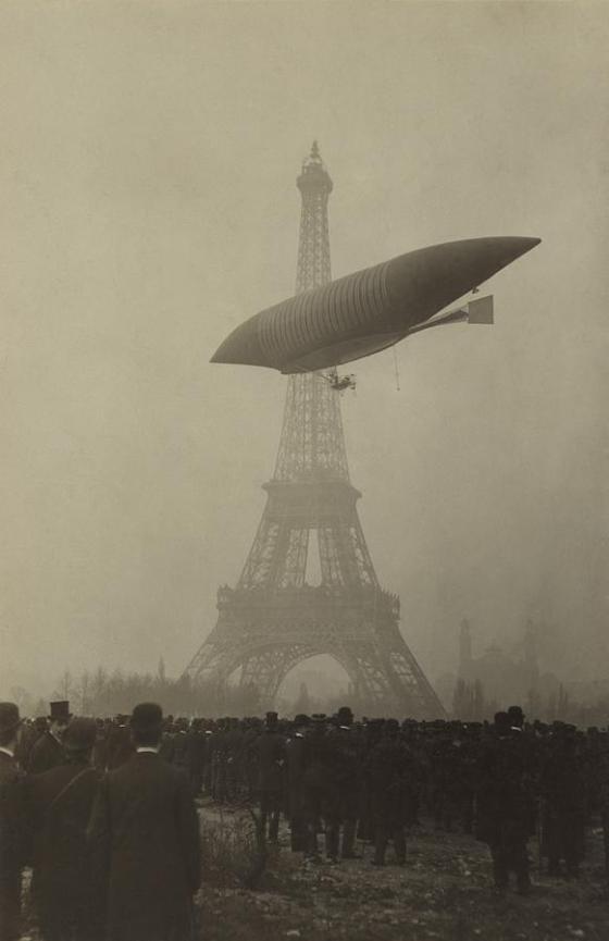 paris blimp