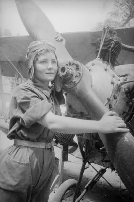 soviet pilot woman
