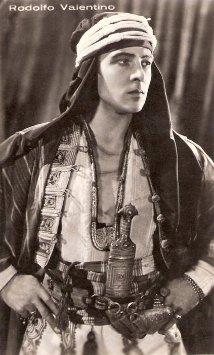 rudolf-valentino000