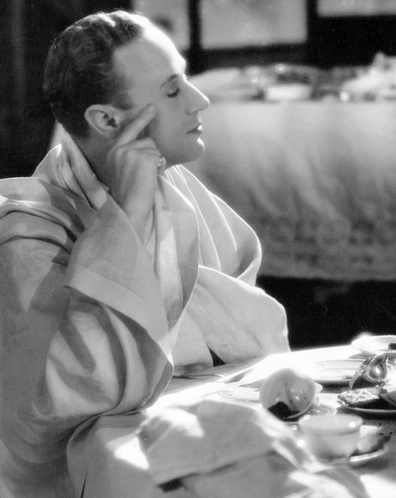 leslie howard 22