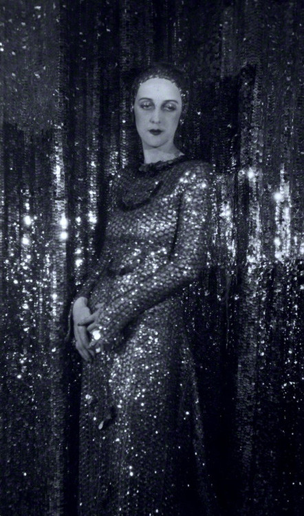 by Cecil Beaton, bromide print, 1928