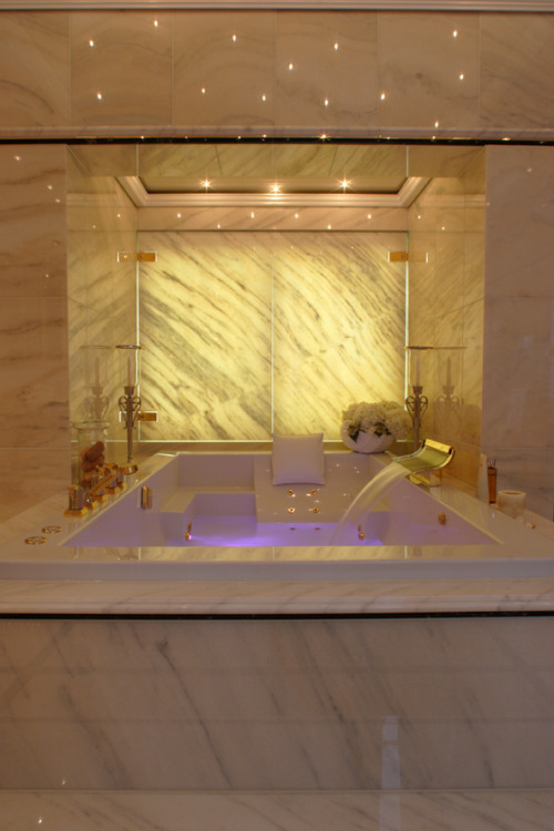 interior bathroom 501