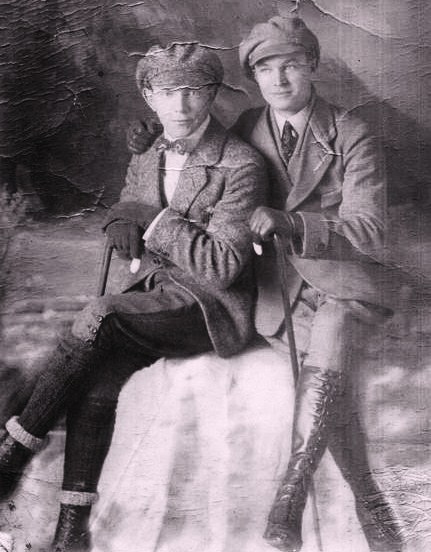 men together hats 441286