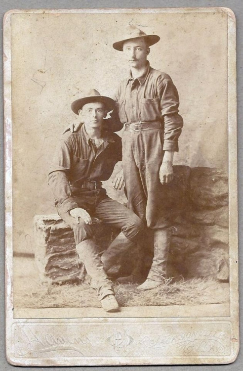 soldiers together 425