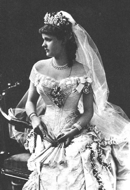 1882 wedding photo of Princess Helena of Waldeck-Pyrmont
