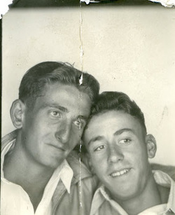 men together 1940s 9507