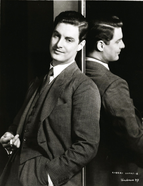 robert donat 24