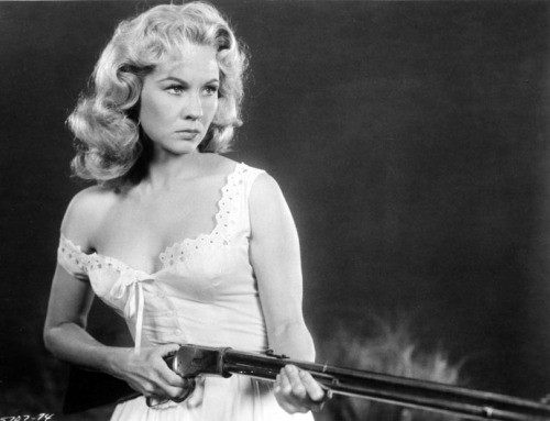 VIRGINIA MAO W A GUN