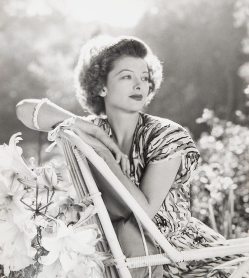 myrna loy 890