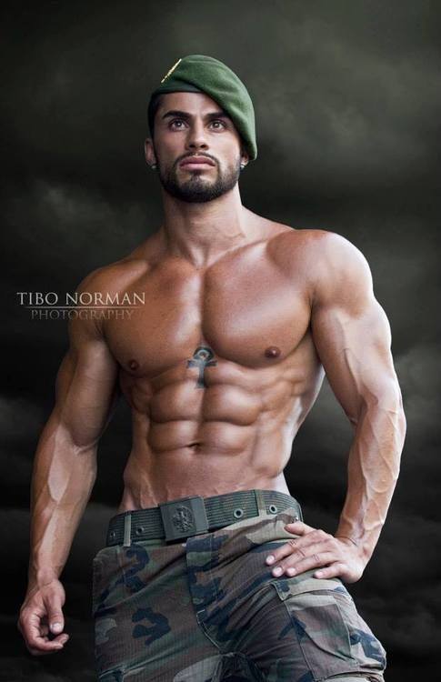 soldier shirtless 500