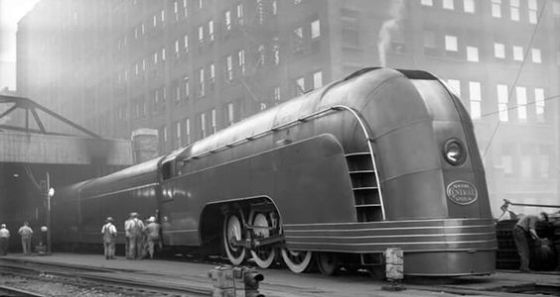 TRAIN 1936 NY central mercury in chicago