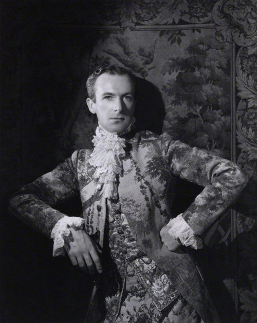 100 Cecil Beaton 8