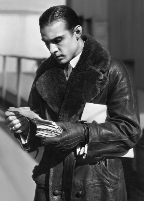 rudolph valentino 4112