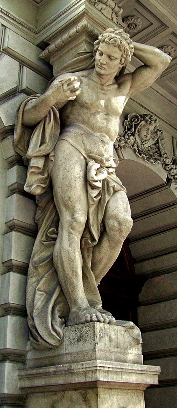 STATUE 25215