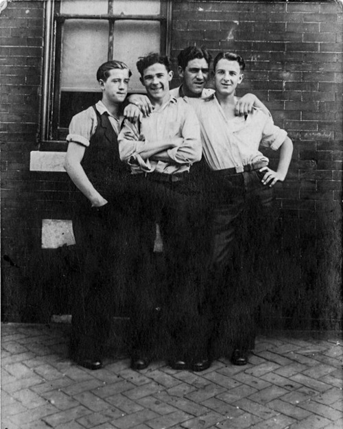 4 men together 4114