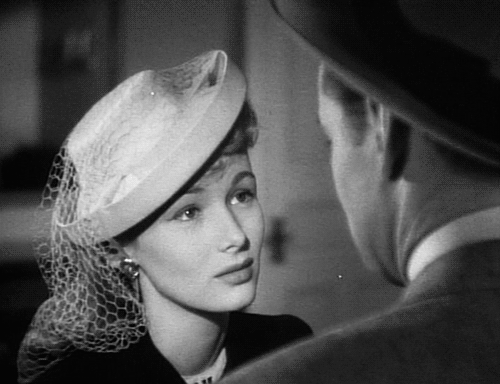 Veronica Lake and Alan Ladd in The Glass Key 1942