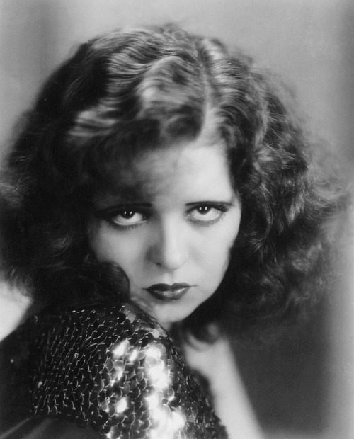 Clara Bow, 1927